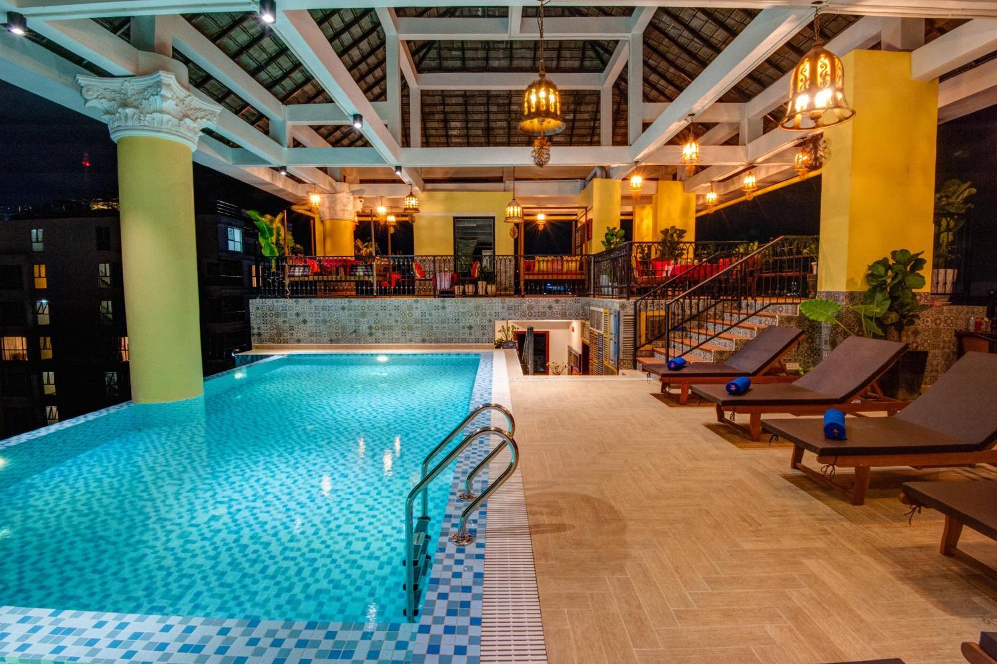 Khmer Surin Boutique Guesthouse Phnom Penh Dış mekan fotoğraf