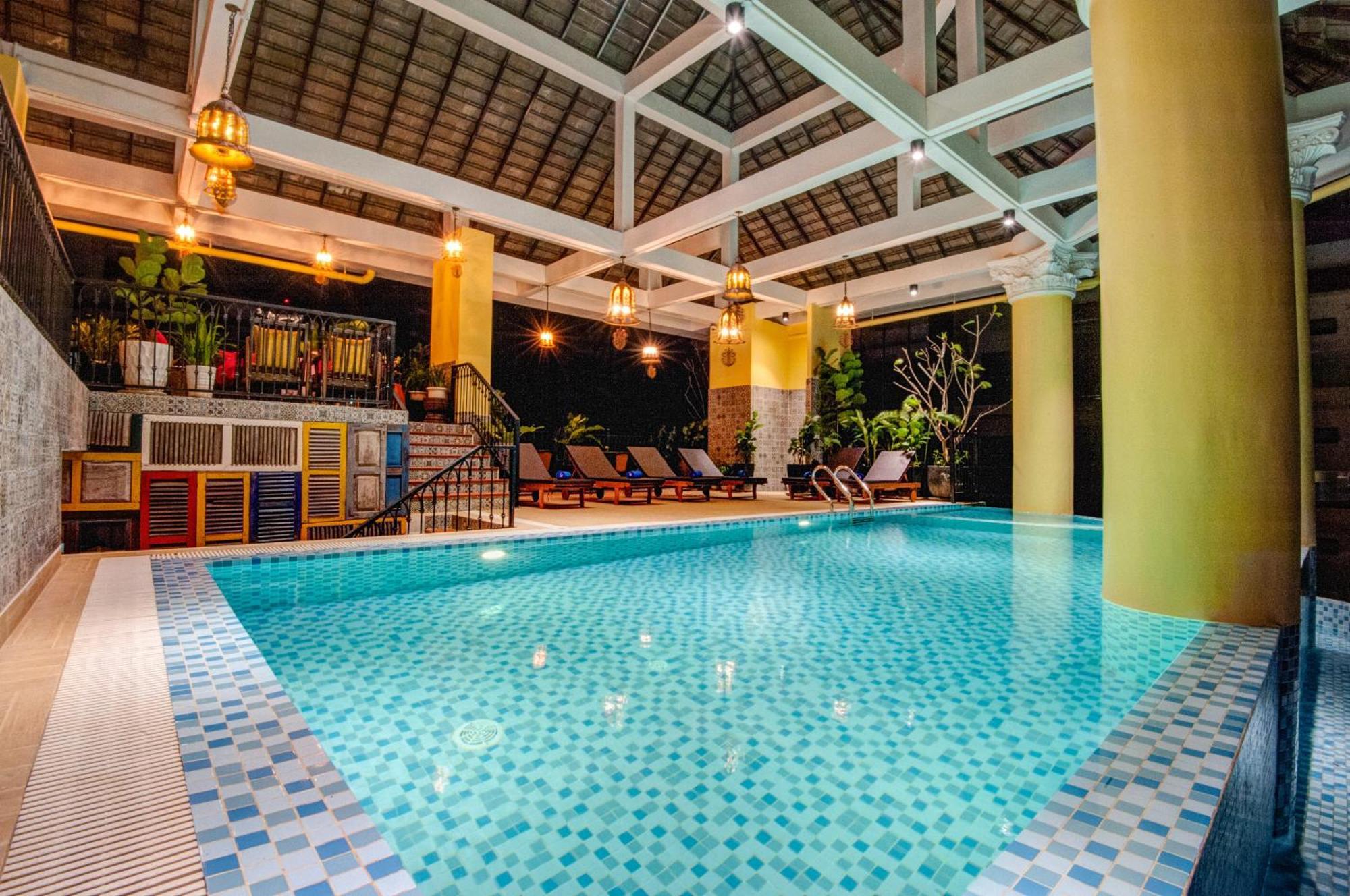 Khmer Surin Boutique Guesthouse Phnom Penh Dış mekan fotoğraf