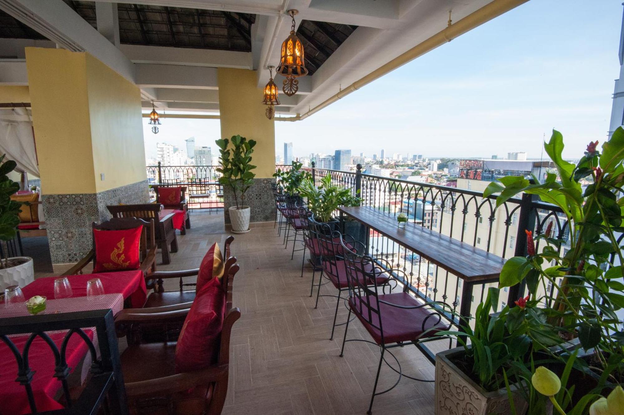 Khmer Surin Boutique Guesthouse Phnom Penh Dış mekan fotoğraf