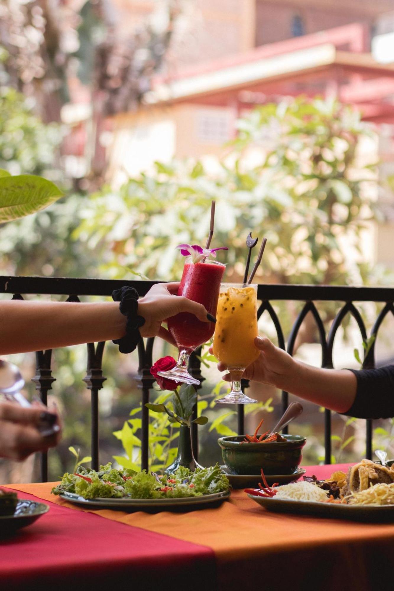 Khmer Surin Boutique Guesthouse Phnom Penh Dış mekan fotoğraf